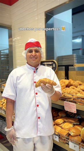 @wongperu on Instagram: "Por el Día del Croissant 🥐✨, la panadería Wong te invita a disfrutar dos nuevas delicias recién horneadas: croissant de chocolate 🍫 y croissant semillado. #panaderíawong #díadelcroissant"