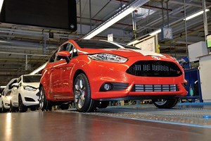 Ford augmente son rythme de production