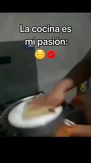405K views · 3.5K reactions | La cocina es mi pasión 藍藍藍藍藍#parati #risas #comico #viral #divertido #humor #comedia #cocinar #cocina | Claudel Vlogs | Facebook