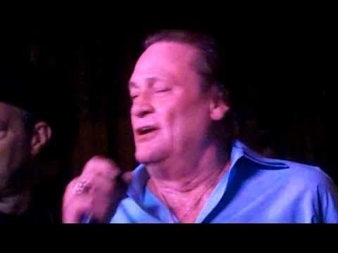 Roy Head - Treat Her Right (Live, with Roy''s preamble) / Video by Richard Maxwell © 2010