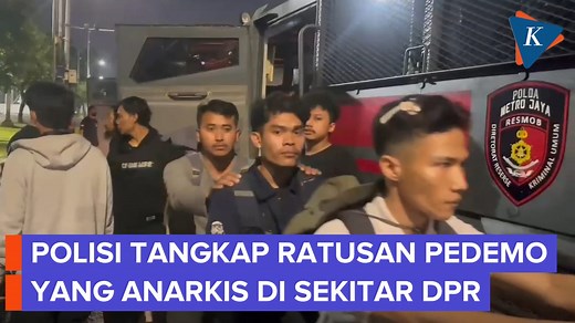 156K views · 1.9K reactions | Ratusan demonstran yang menggelar aksi...