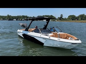 Surfing the Malibu Wakesetter 23 LSV Wave