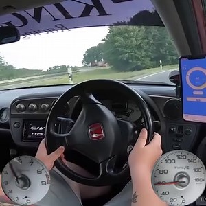 Honda Integra Type R at 9,000 RPM! | AutoTopNL