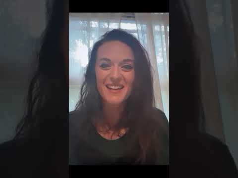 The KC Start interview with actress, singer and songwriter Liz Hackworth aka Lizzie Leigh.