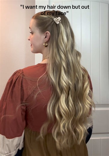 Effortless Hair Tuck Hairstyle for Easy Style