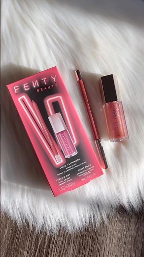 Fenty Beauty Lip Set | Gloss Bomb Lip Liminizer in Grape Splash and Lip Liner in Riri #sephorahaul