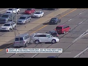 ODOT tells Ohioans to quit stopping in the middle of the highway