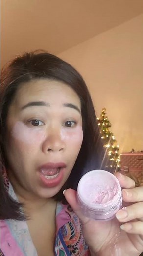 Try the Essence flawless skin trio setting powder