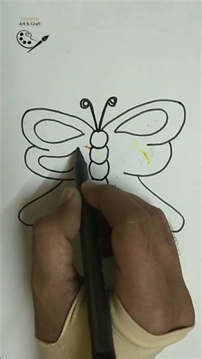 🦋 Easy Butterfly Drawing | Simple Art for Beginners #ButterflyDrawing#DrawingForBeginners #Shorts
