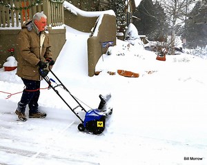 Before You Buy: Know the Pros and Cons of Electric Snow Blowers - Kyle's Garage