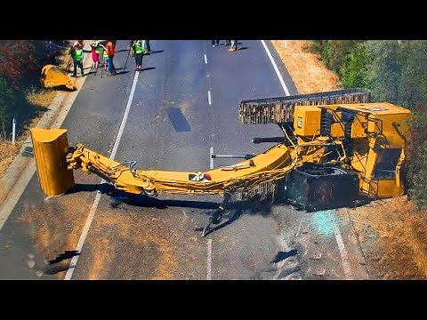 Top 10 Extreme Dangerous Idiots Excavator Driving Skills Fails & Gone Wrong