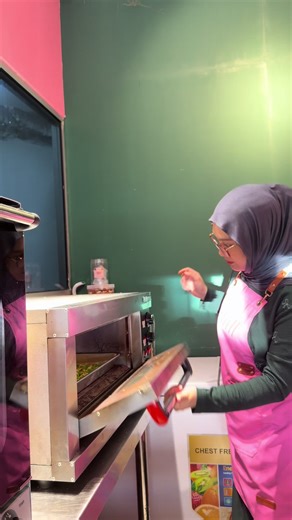 Chill corner cafe (@ownerchillcornercafe)’s videos with KAWAII. - Mofeny