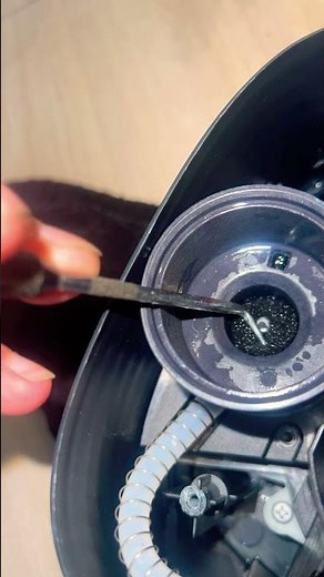 Not spraying? try this first, it's super easy. #hoover #vacuum #detailing #appliances #fix #diy