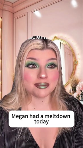 Retail Meltdown: Cashiers Quit in Dramatic Fashion