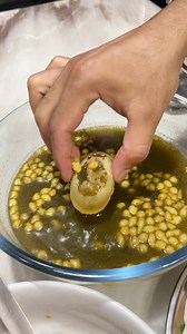 😍Suji Wale Gol Gappe Recipe 😍Ingredients:- 1 cup suji 1/4 cup hot oil 1/2 cup warm water Knead the dough very wellRoll into slightly thick puris Fry in medium hot oil For water :- 1 bunch coriander/dhania 1 bunch mint/pudina 2 green chillies 1 tblspn jeera 1/4 tspn hing Water to grind 1 cup tamarind/imli water Salt, chaat massala, jaggery powder Cold water to adjust consistencyBoondi for garnishing Serve with aalu massala #love food #foodie #panipuri #golgappe #snacks #indian #india #cook #coo