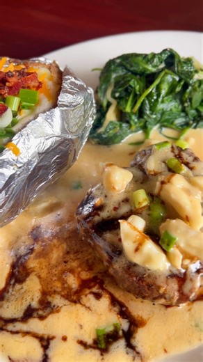 A steakhouse classic, Pappadeaux style. With decadent jumbo lump crab and a light wine cream sauce, Filet Mignon Oscar hits every note. #CrabMeetsSteak #Pappadeaux | Pappadeaux Seafood Kitchen