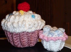 Crochet CupCake With Cherry & Sprinkles