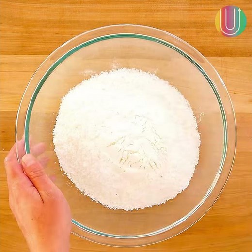 Estas cocadas sólo llevan 4 ingredientes, son muy fáciles de preparar.