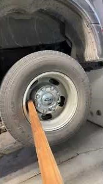 FORD DUALLY CENTER CAP REMOVAL TRICK!