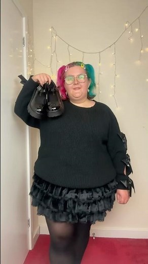 plus size gothic outfit idea 🖤