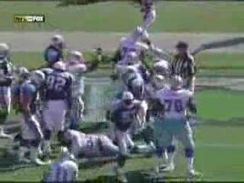 Albert Haynesworth stomps Andre Gurode
