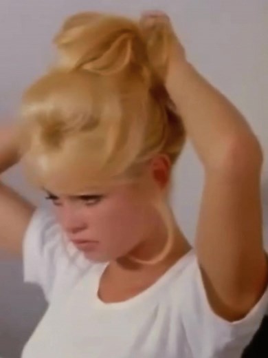 Brigitte Bardot doing her hair in 1961 in the film A Very Private Affair #brigittebardot #brigitte #bardot #brigittebardothair #updo #bardothair #brigittebardotmakeup #brigittebardotedit #60s #60shair #french #1960s