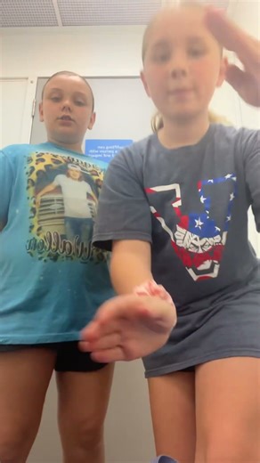 Walmart fitting room lol