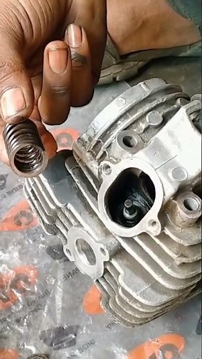 Bajaj CT 100 Head Valve Change #valve #valveset #automobile