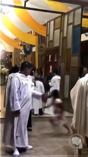 Igreja Una Santa Católica e Apostólica on Instagram: "Não percam! Kkkk . . . . #Catolicos #o #cat #jesus #bíblia"