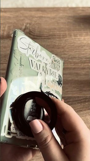 kindle pop socket magsafe stand diy tiktok hack - links in description! #kindle #reading #booktube