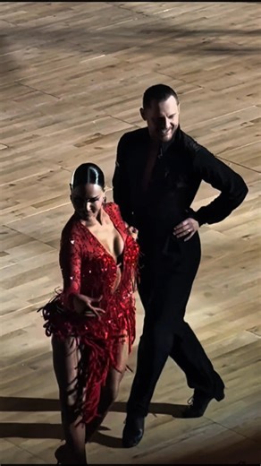 Classic moves never die ✨ #oldies #dancevideo #oldsong #samba #ballroomdance #retro #fyp