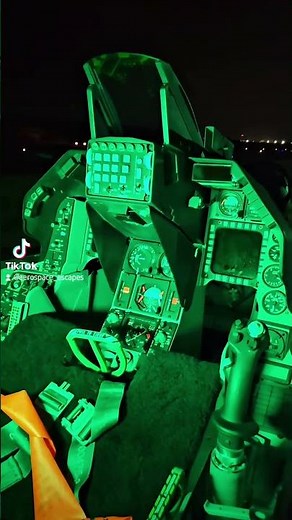 F-16D Block 50 Viper (Fighting Falcon) Cockpit- Simulator