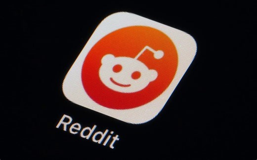 Reddit goes down, Downdetector spikes in reports