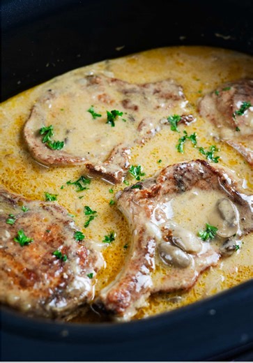 Tender Slow Cooker Smothered Pork Chops Recipe