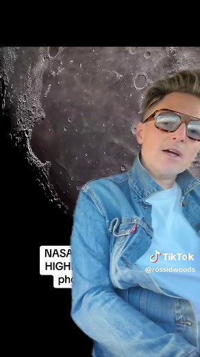 Rossi (@rossidwoods)’s video of That Isn't The Moon