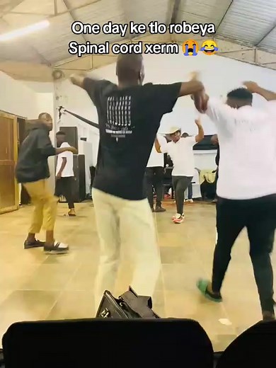 Dancing Machine one day ke tlo robeya Spinal cord xerm — funny dance clip