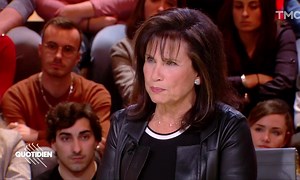 Anne Sinclair : "Les journalistes ne sont pas absents de tout défaut, mais agresser la presse c'est mauvais signe"