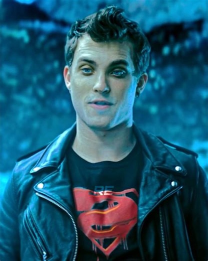 Superman Finds Superboy On Another World #shorts