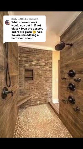 Doorless Showers: The Cleaning Lady's Dream!