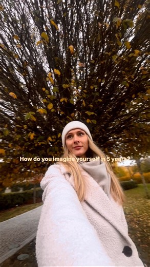 Maxin | Feminine reels & real talk on Instagram: "One year changes habits. Five years changes lives. Give yourself a longer horizon — you’re capable of so much more than you think. #EmpoweredWomen #VisionDriven #futureisfemale"