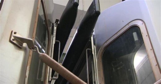 CBS News New York gets exclusive look at new barriers to prevent subway surfing