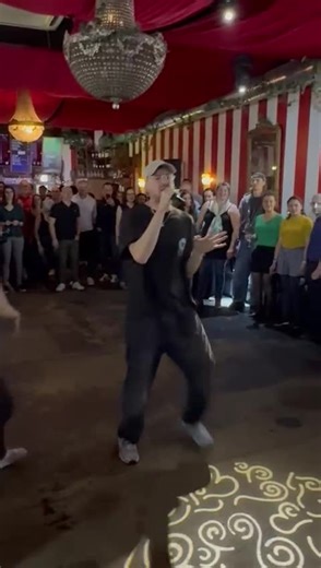 Vidéos de SteF (@stefbysteph) avec son original - SteF