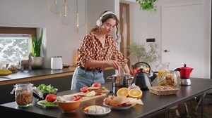 Empava 36 in. Built-In ETL-Certified 5 Burners Induction Cooktop 2 X Bridge Element Smooth Top Electric Stove 240-Volt in Black EMV-36EC05