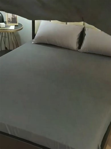 "Soft, stretchy, perfect fit! All- round elastic deep sheet for single...