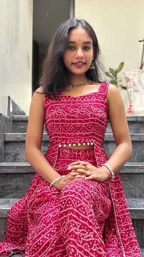 Pushpa Mahesh | Ugadi habbadha dress design 👗 Dress design 12 Outfit from scratch 🙂 . . . . . #kannadaminivlogs #minivlogseries #dressesdesigns👗... | Instagram