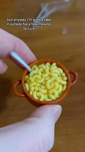 626K views · 33K reactions | I cannot get over how realistic this mini mac & cheese looks. #miniverse #cheese #macandcheese | LaKenzo | Facebook