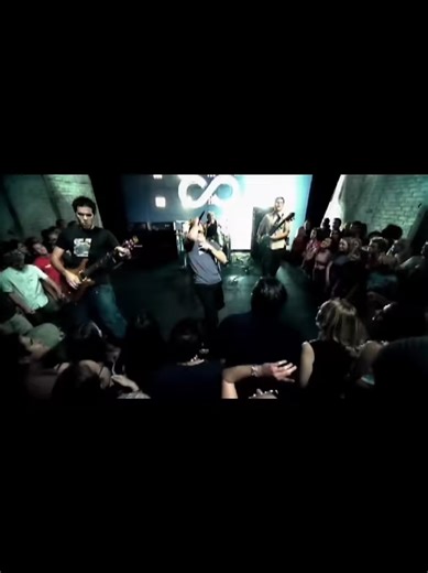 CRAWLING IN THE DARK by HOOBASTANK - off of the self titled album 'HOOBASTANK' released in 2001. #numetal #emo #elderemo #alternativerock #alternativemusic #hoobastank #music #vanswarpedtour #fyp #screamo #posthardcore