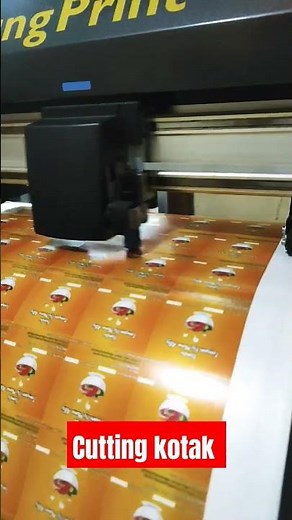 Cutting kotak graphtec cutting plotter ce7000-60 #graphtec #cuttingstiker