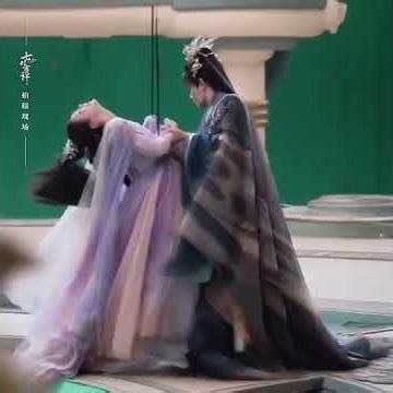 [behind the scenes] #dingyuxi caught #yangchaoyue who almost fell #loveyouseventimes