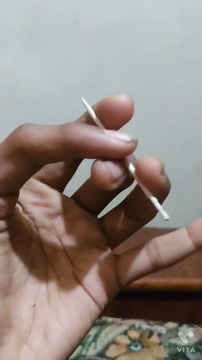 how to throw a toothpick